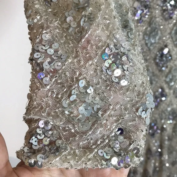 MacDuggal Lattice Sequin Long-Sleeve Gown nude sparkles size 4 - Picture 8 of 14